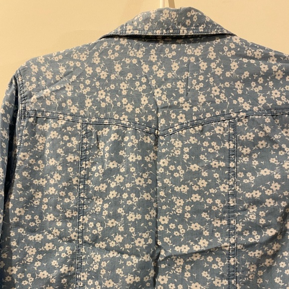 cotton floral pattern collared button down - Picture 5 of 6